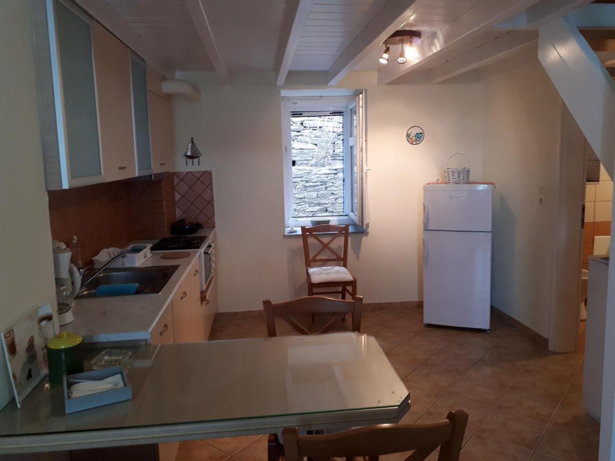 Roula'S Suites Ándros Dış mekan fotoğraf